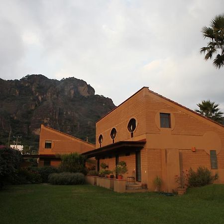 Madre Tierra B&B Tepoztlan Exterior photo